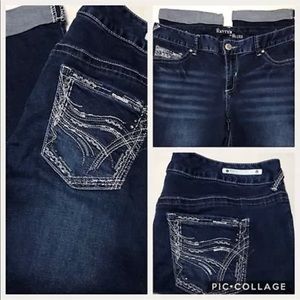 Rhythm in Blues Jeans - 10 (32 X 30) - Capri
